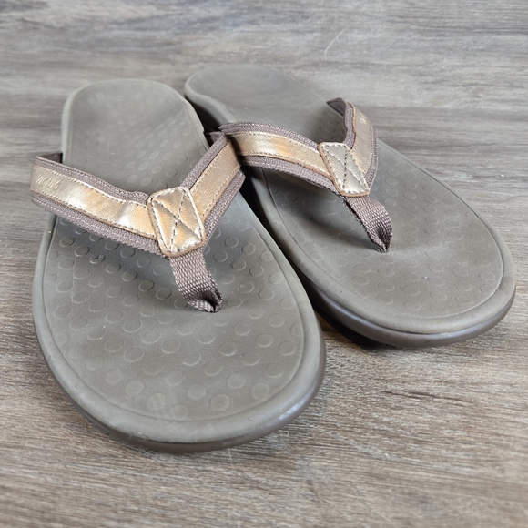 Vionic Tide II Toe Post Bronze Metallic Leather Orthaheel Flip Flop Womens Sz 11 - Picture 2 of 9